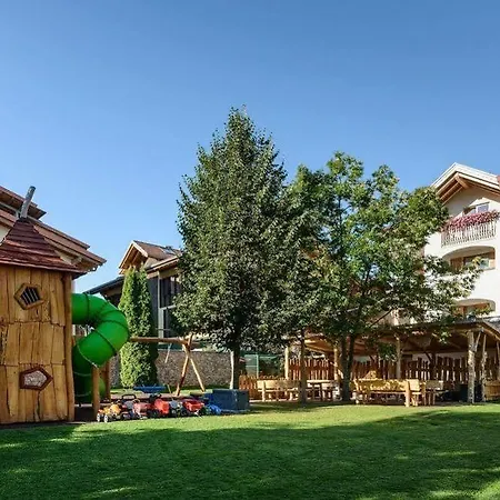 Ambiez Hotel 4*